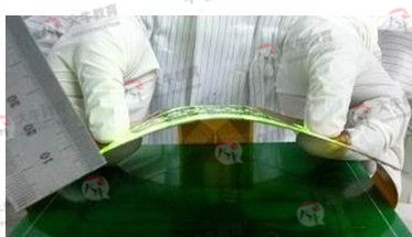 华南理工大学研究彩色柔性AMOLED显示屏成